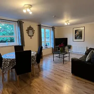  Apartment Centre - Powderhall Modern Spacious 2 Bedroom With Free Parking