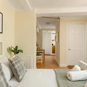  Apartment Cosy Dean Village