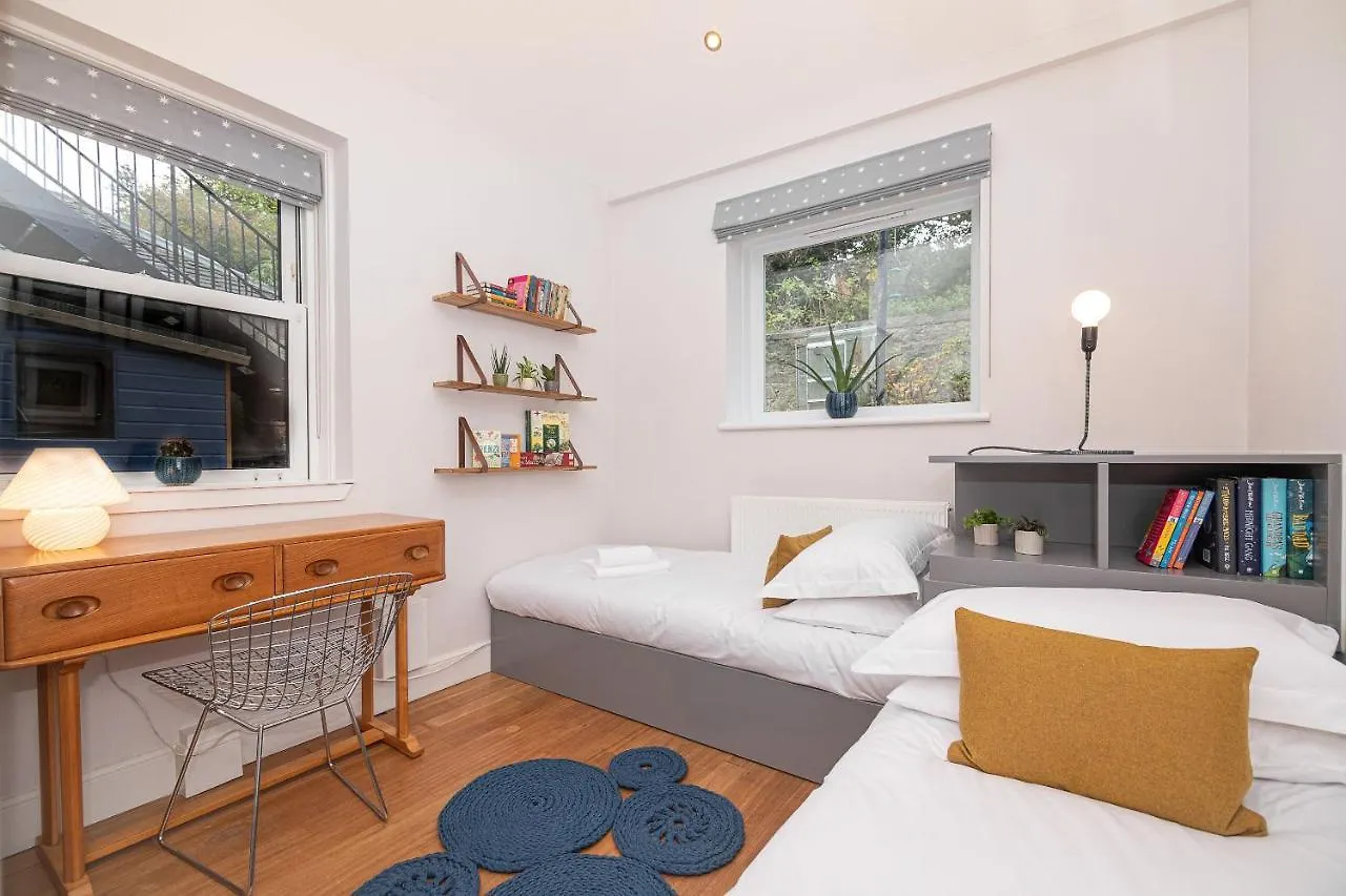 16 1 Eildon Street Villa Edinburgh 0*,  United Kingdom
